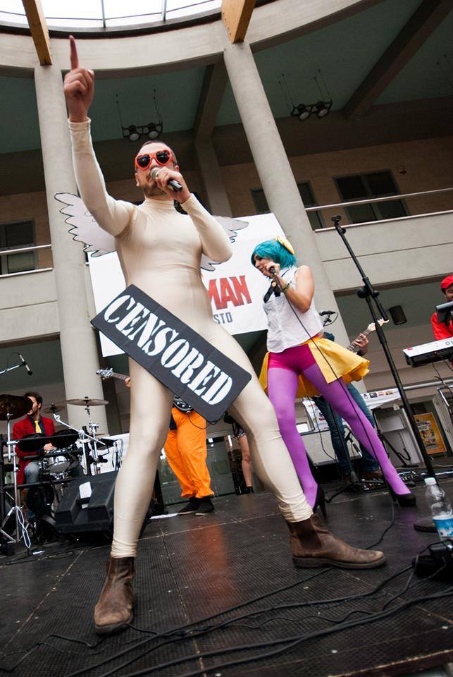 11119952_10205822440216124_2084310180_n