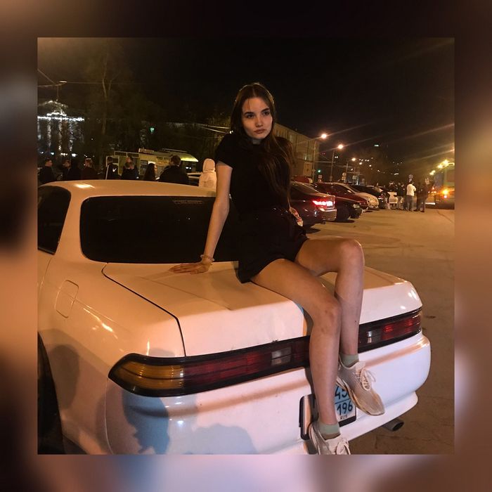 Ночные бабочки Москвы: Истинное лицо интим-досуга в мегаполисе